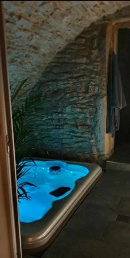 Jaccuzi & Spa Des Caves Stanislas Nancy Exterior foto